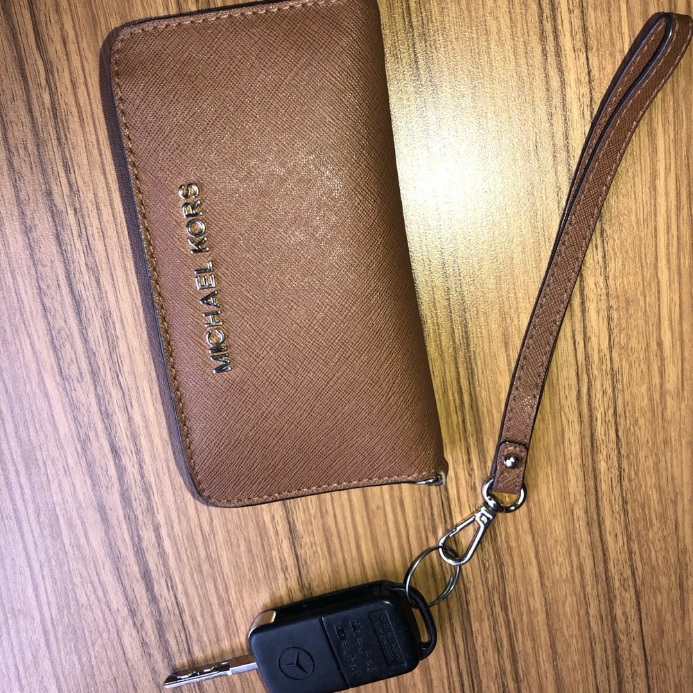 Michael Kors wallet clutch